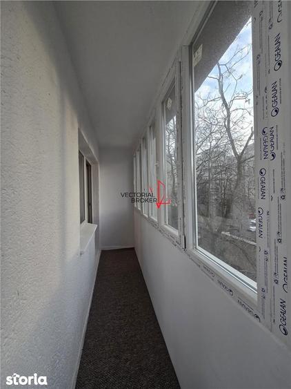 Apartament cu 2 camere decomandat în Tei