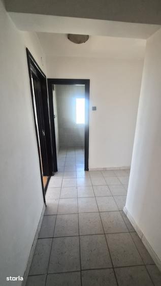 Apartament cu 2 camere semidecomandat în Pantelimon