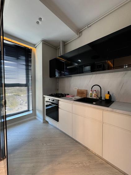 Apartament cu 2 camere decomandat în Universitate