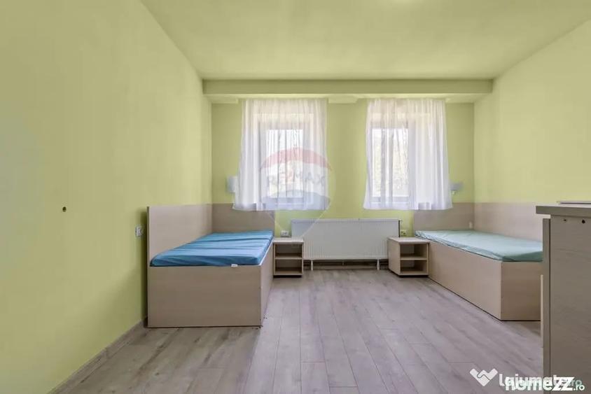 Casă cu 7 camere cu Teren 1363 Mp în Sânnicolau Mic