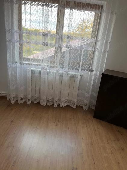 Casă cu 4 camere cu Teren 3261 Mp în Stâncești