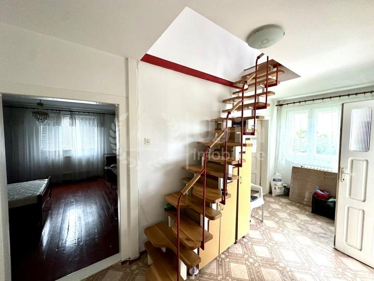 Casă cu 4 camere cu Canalizare în Dâmbul Rotund