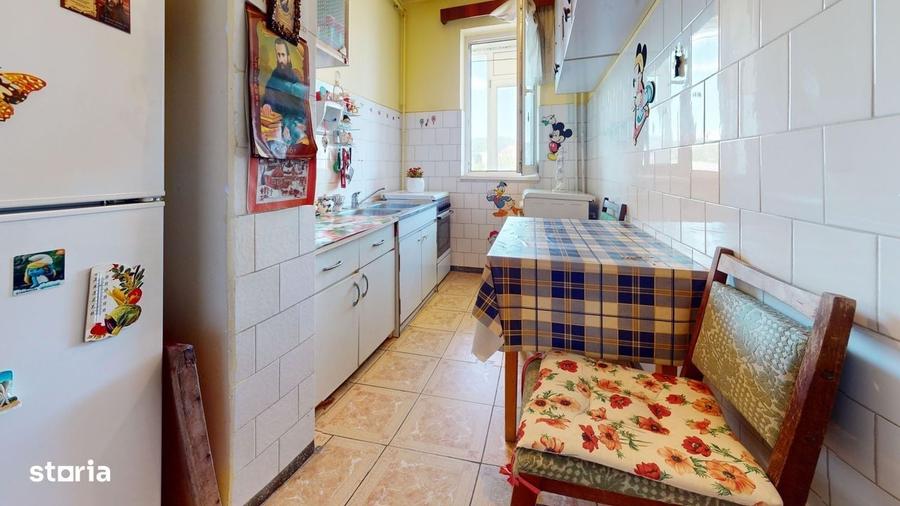 De vanzare 2 camere decomandat, etaj intermediar B-dul Grivitei - 16