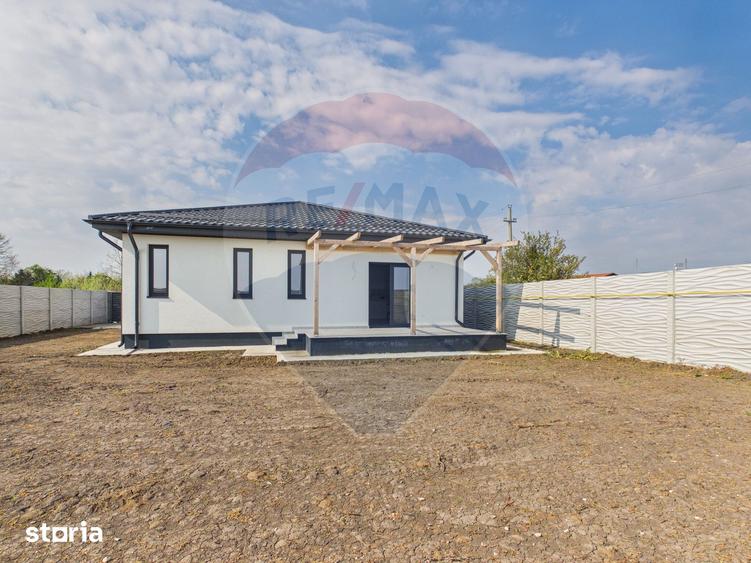 Casă cu 4 camere cu Teren 508 Mp în Central