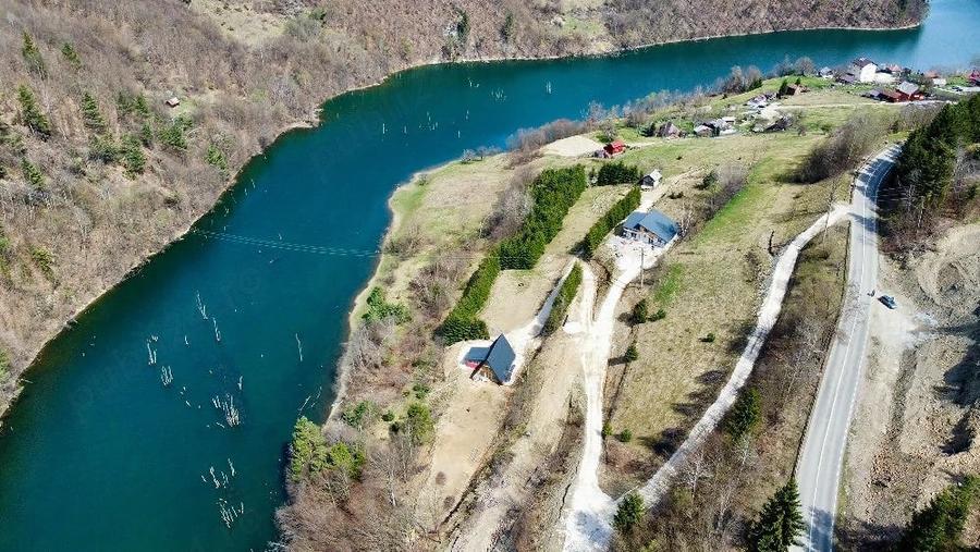 Teren de 2400 mp, în Sohodol