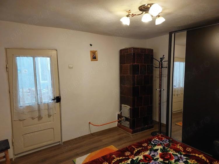 Casă cu 3 camere cu Teren 1000 Mp în Oteștii de Jos