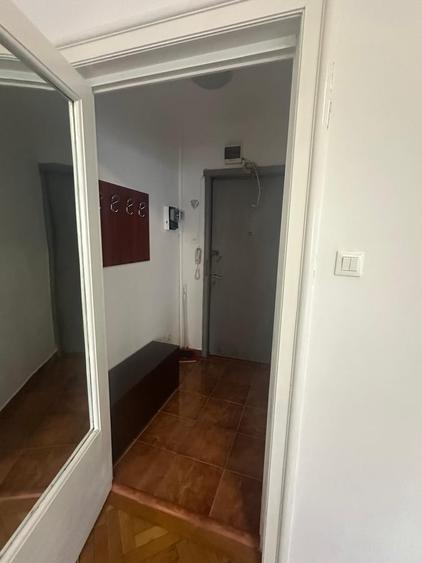 Garsonieră decomandată în Armeneasca