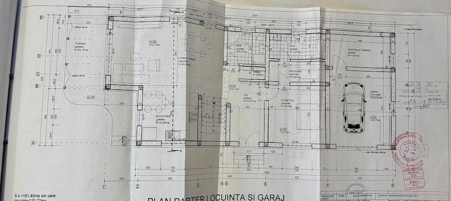 Casă cu Teren 600 Mp în Central
