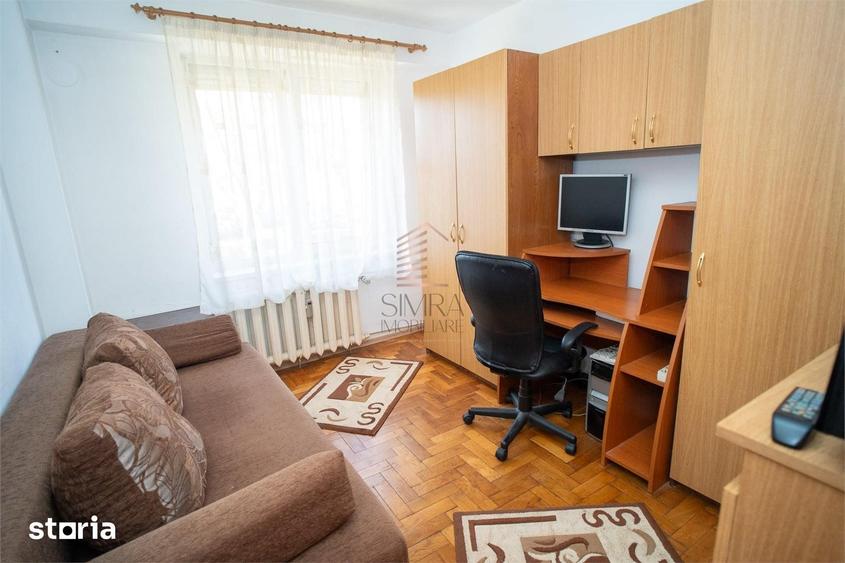 Apartament cu 3 camere decomandat în Decebal