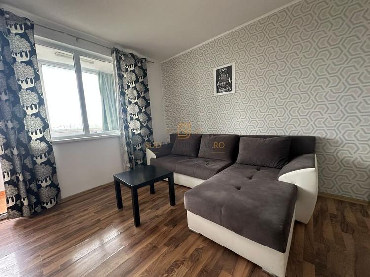 Apartament cu 3 camere semidecomandat, mobilat în Berceni