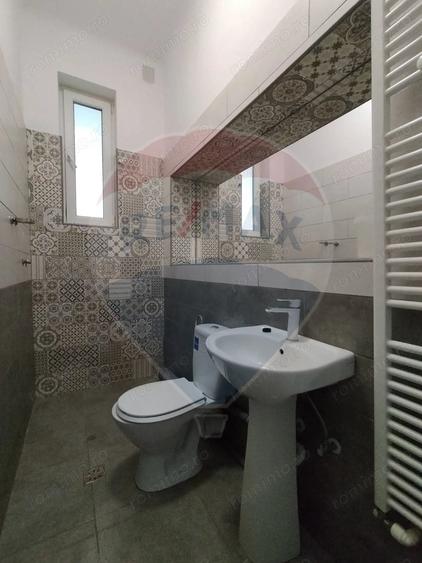 Casă cu 2 camere cu Teren 212 Mp în Dacia