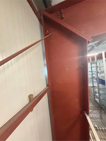 Spațiu comercial, de 2,200 mp, în Central