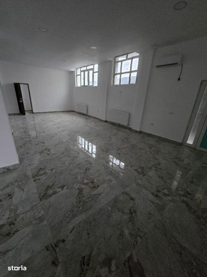 Casă cu 4 camere în Ovidiu