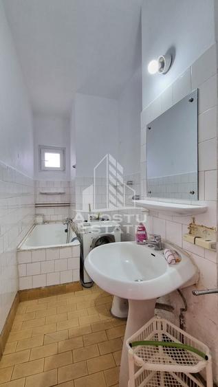 Apartament cu 2 camere decomandat în Circumvalațiunii