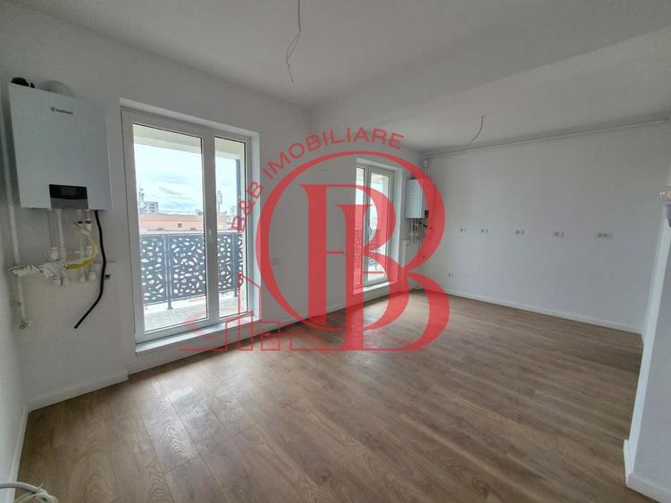 Apartament cu 5 camere semidecomandat în Titan