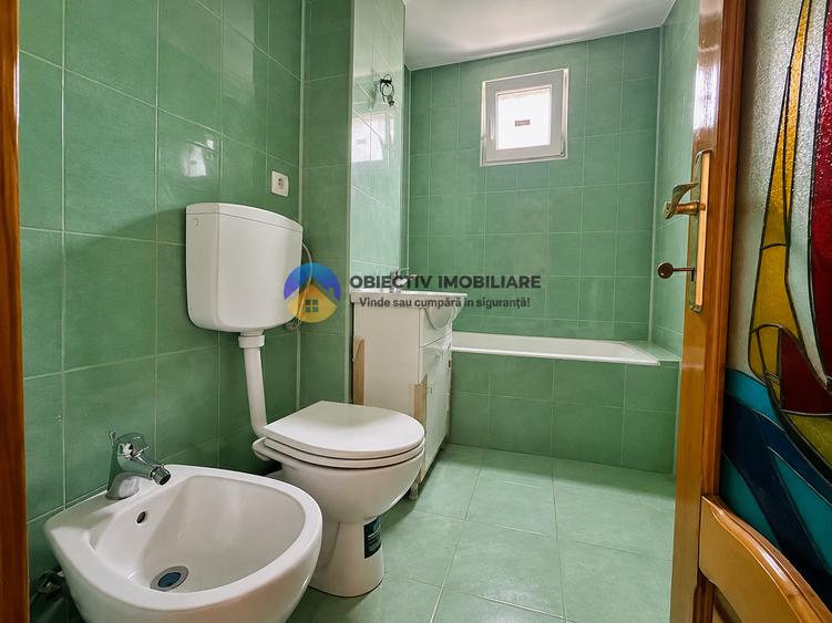 Apartament cu 2 camere decomandat în Precista
