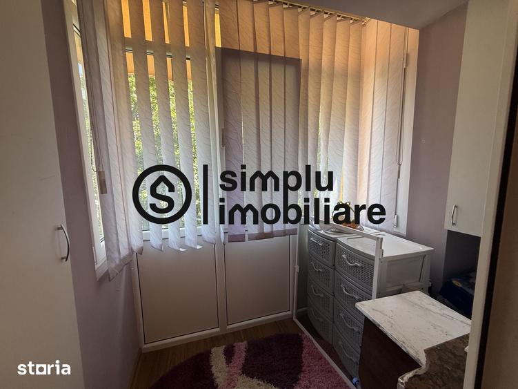Apartament cu 4 camere în 1 Mai