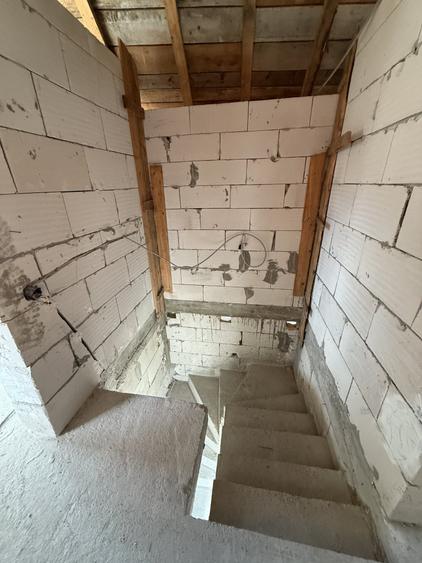 Casă individuală cu 4 camere cu Canalizare în Sânnicoară