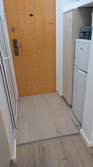 Apartament semidecomandat în Drumul Carului
