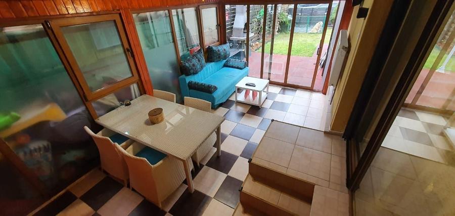 Casă cu 4 camere cu Teren 120 Mp în 1 Decembrie