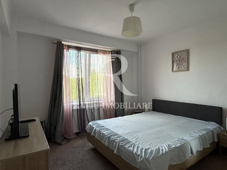 Apartament cu 2 camere decomandat, mobilat în Dacia