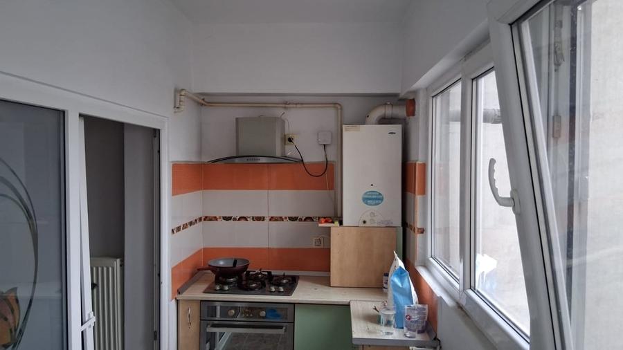 Apartament decomandat în Drumul Taberei