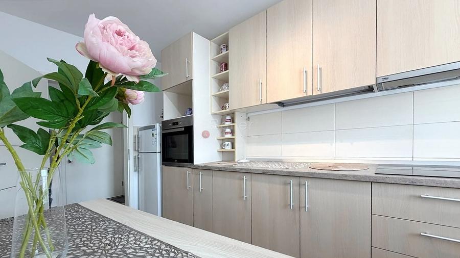 Apartament cu 2 camere decomandat, mobilat în Avantgarden