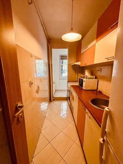 Garsoniera Tineretului, 9 minute de metrou, PET-Friendly, mobilată modern - 5