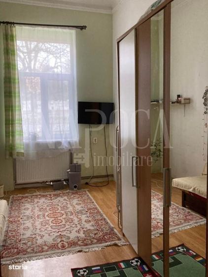Apartament cu 3 camere semidecomandat în Central