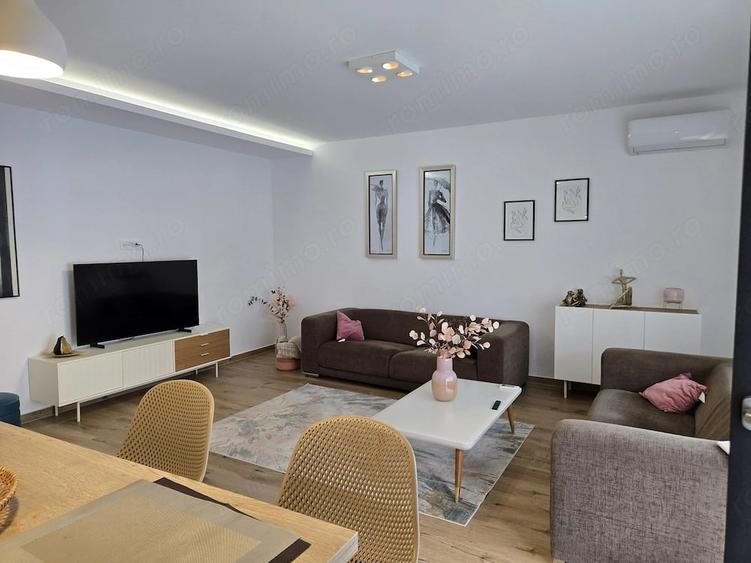 Apartament cu 2 camere decomandat în Dumbrăvița