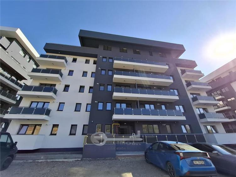 Apartament cu 3 camere decomandat în Galata