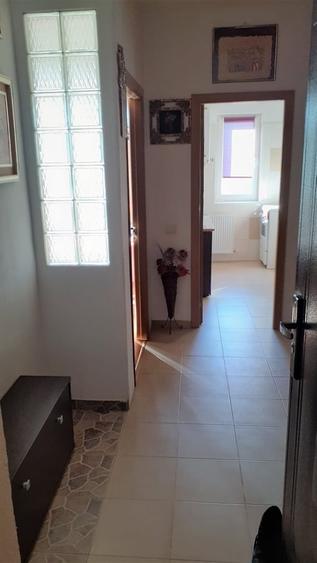Apartament cu 2 camere decomandat în Olteniței