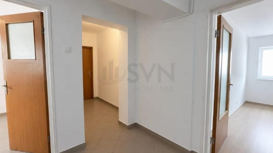 Apartament cu 4 camere decomandat în Amzei