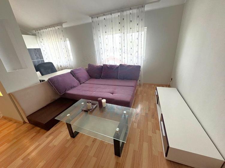 Apartament cu 3 camere decomandat, mobilat în Siderurgiștilor