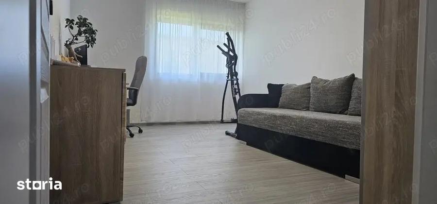 Casă cu 4 camere cu Teren 800 Mp în Dezmir