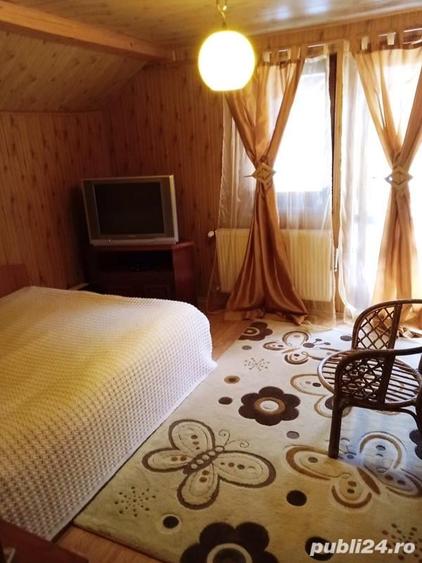 Casă cu 5 camere cu Teren 900 Mp în Râu Sadului