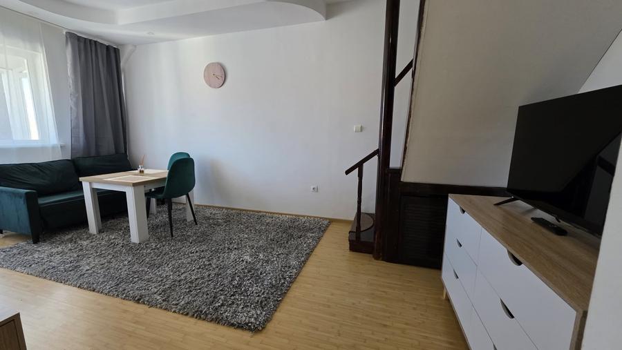 Mansarda cu 3 camere de inchiriat pe strada Soimului Sibiu - 2