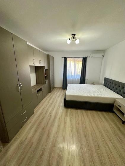 Apartament cu 2 camere semidecomandat în Giroc