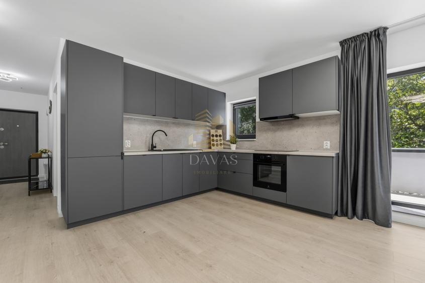 Apartament cu 3 camere semidecomandat, mobilat în Mărăști