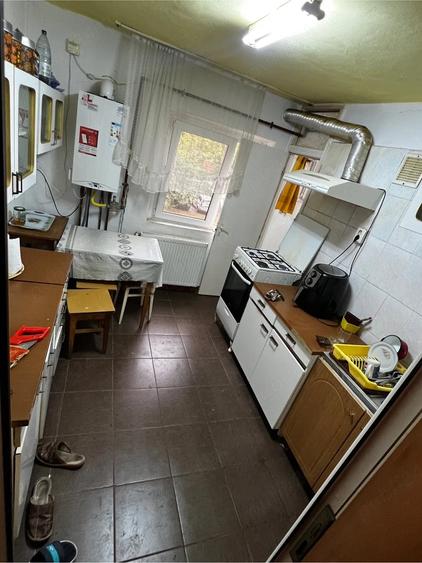 Apartament cu 2 camere decomandat în Steaua