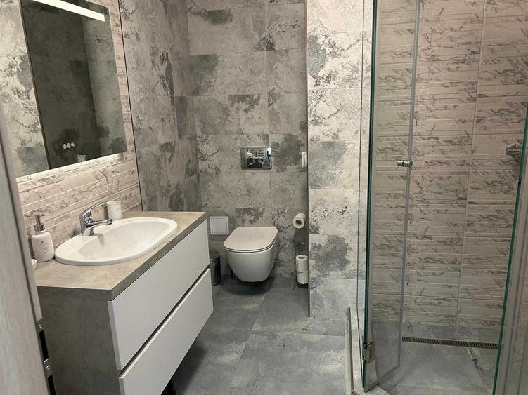 Apartament cu 2 camere decomandat în Borhanci
