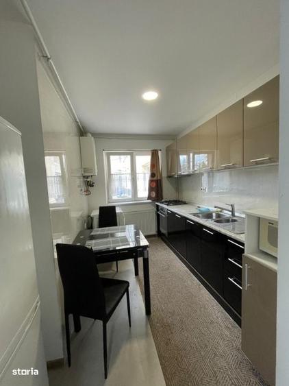 Apartament cu 2 camere decomandat în Traian