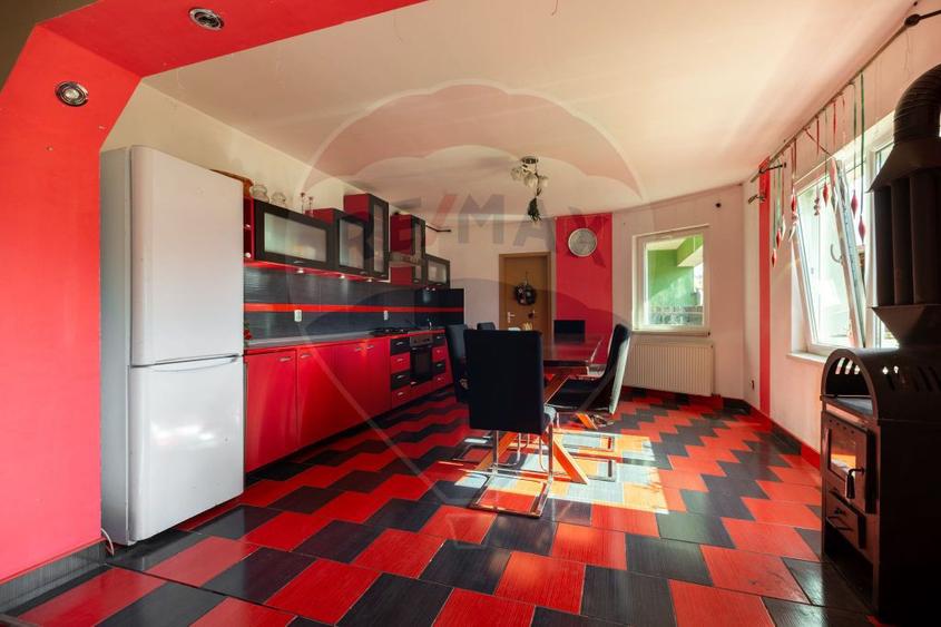 Casa SPATIOASA de vanzare in zona semicentrala - 4