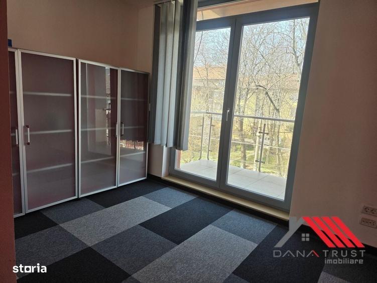 Spațiu comercial, de 180 mp, în Olimpia-Stadion