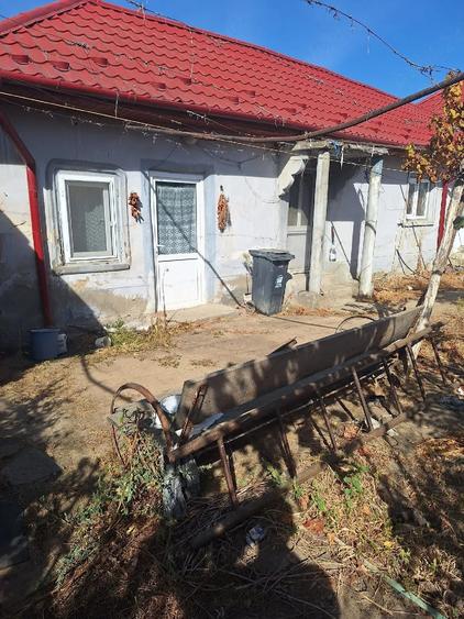 Casă cu Teren 1000 Mp în Daneți