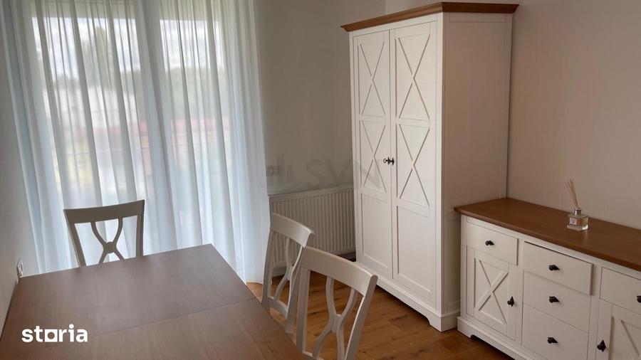 Apartament cu 4 camere, mobilat în Băneasa
