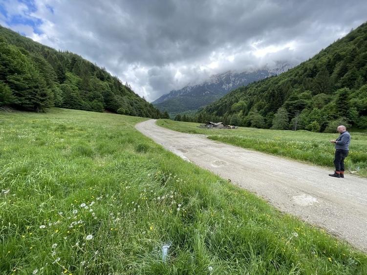 Spațiu comercial, în Poiana Mărului