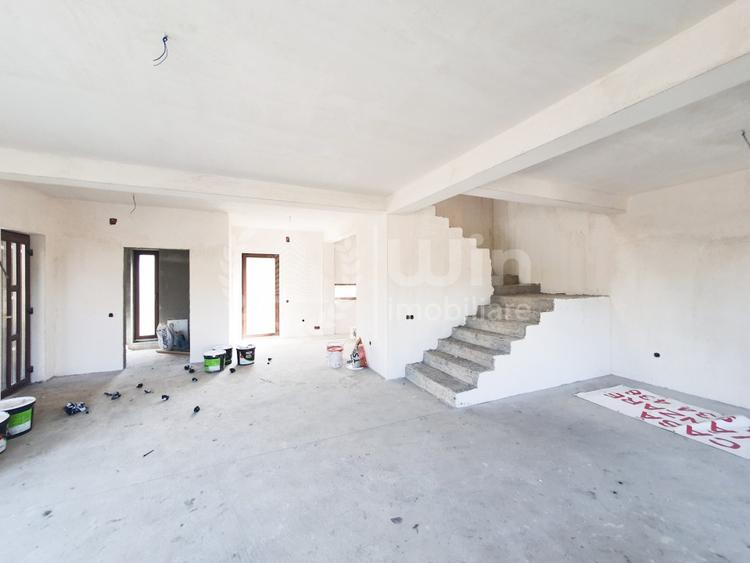 Duplex cu 4 camere cu Canalizare în Iris