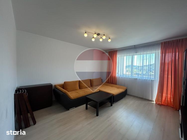 Apartament cu 3 camere, mobilat în Sânpetru