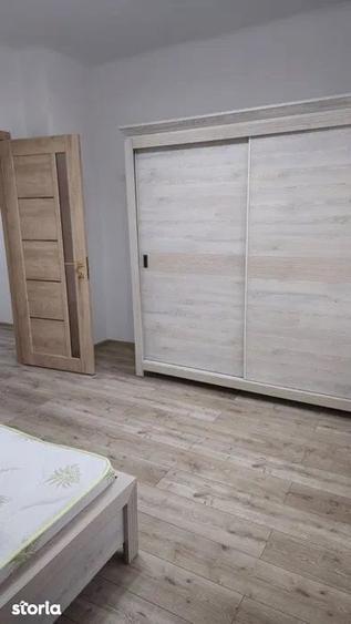 Apartament cu 2 camere decomandat în Cornișa